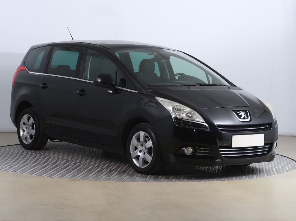 Peugeot 5008 - 2013