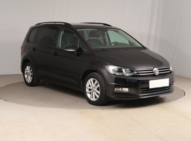 Volkswagen Touran 2016