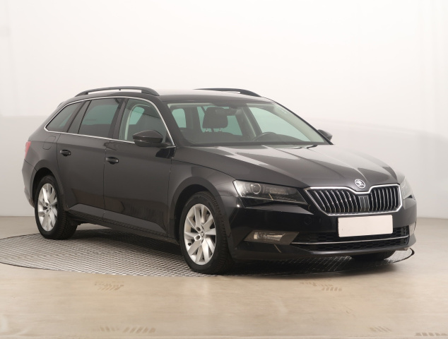 Škoda Superb 2016