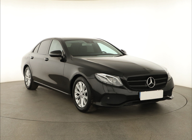Mercedes-Benz E 2016
