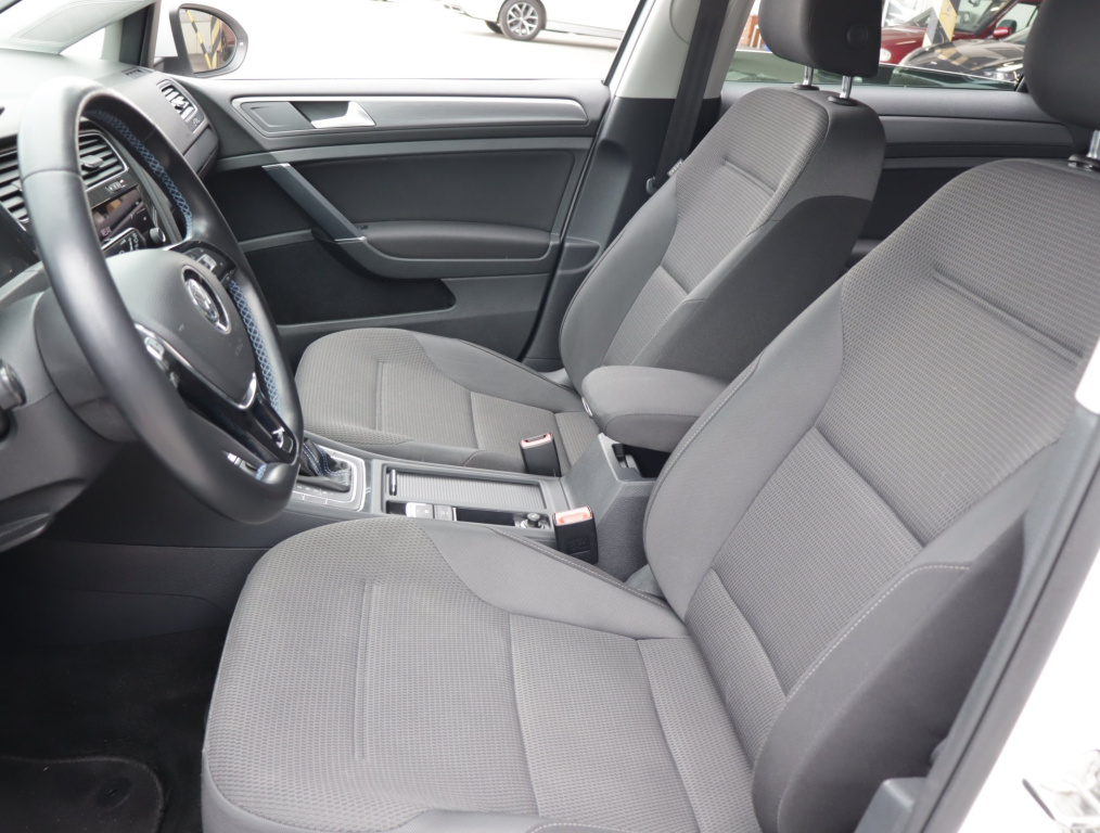 Volkswagen e-Golf