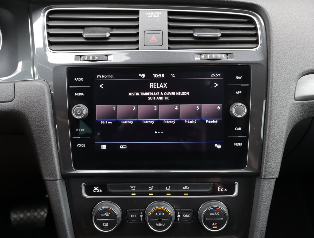 Volkswagen e-Golf