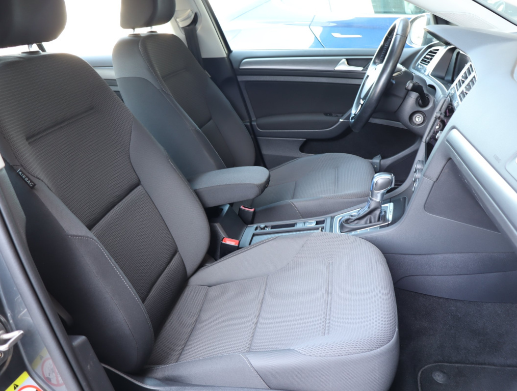 Volkswagen e-Golf