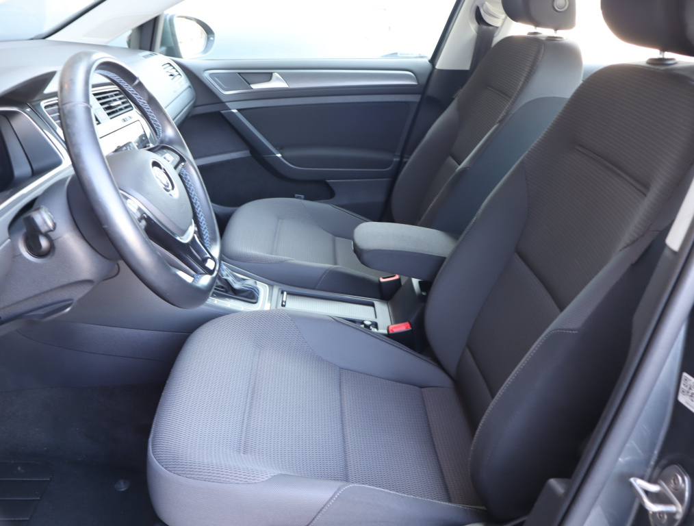 Volkswagen e-Golf