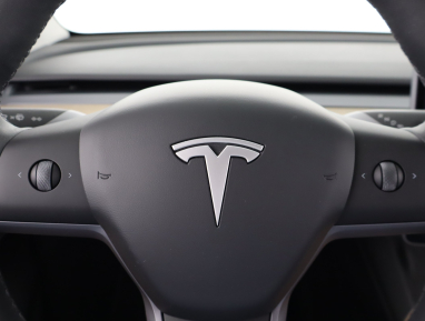 Tesla Model Y - 2022