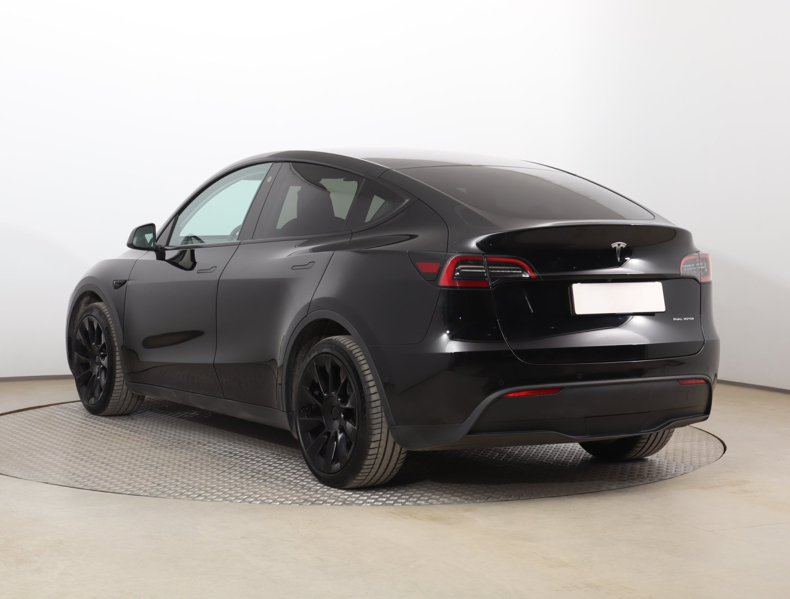 Tesla Model Y - 2022