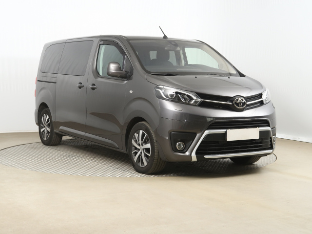 Toyota Proace Verso 2022