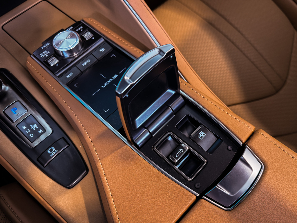 Lexus LC