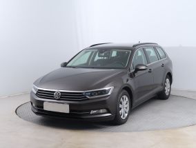 Volkswagen Passat - 2015