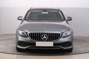 Mercedes-Benz E - 2018