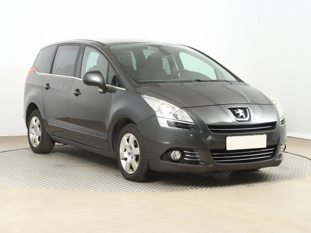 Peugeot 5008 2013