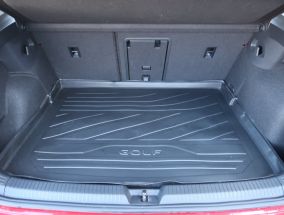 Volkswagen Golf - 2021