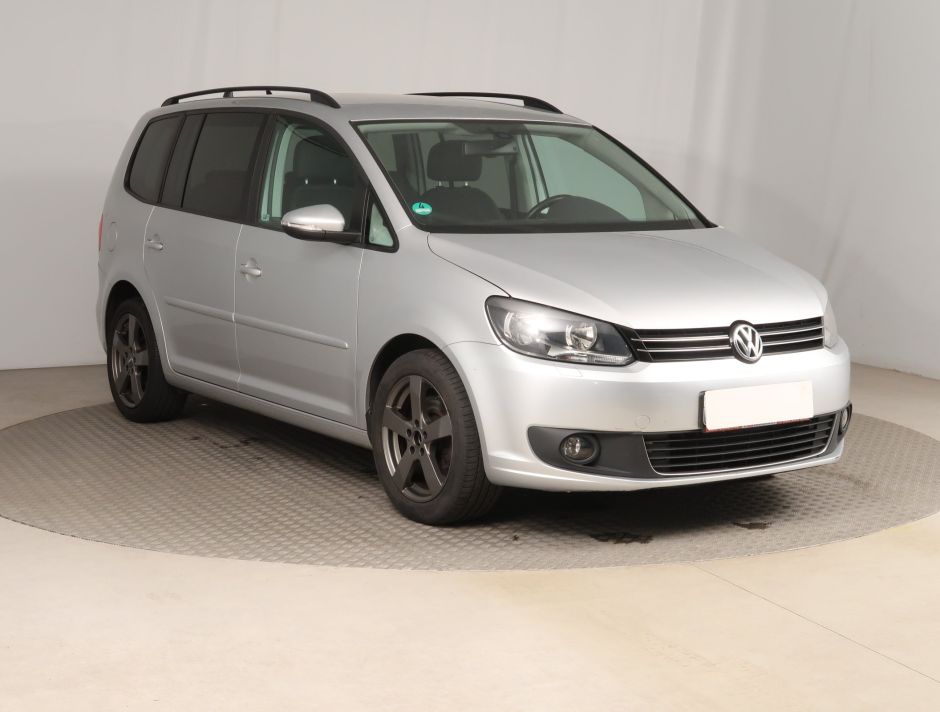 Volkswagen Touran - 2013