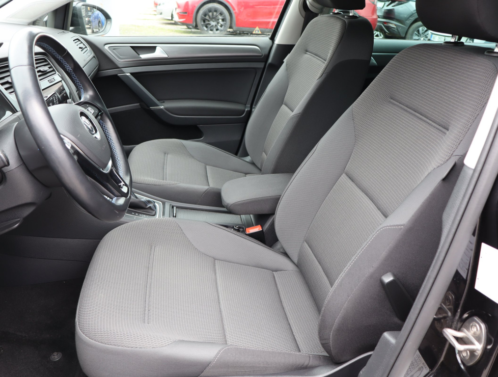 Volkswagen e-Golf