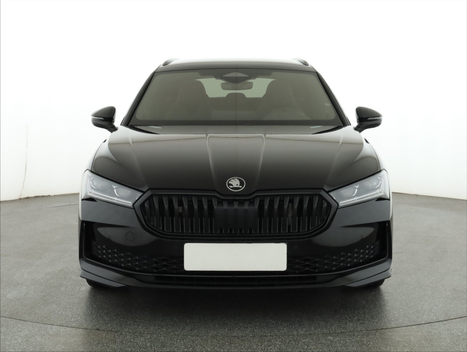 Škoda Superb - 2025