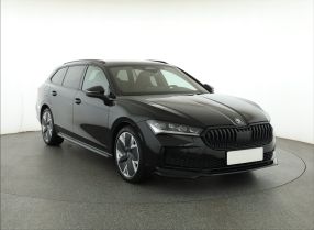 Škoda Superb - 2025