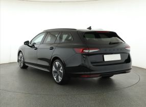Skoda Superb - 2025