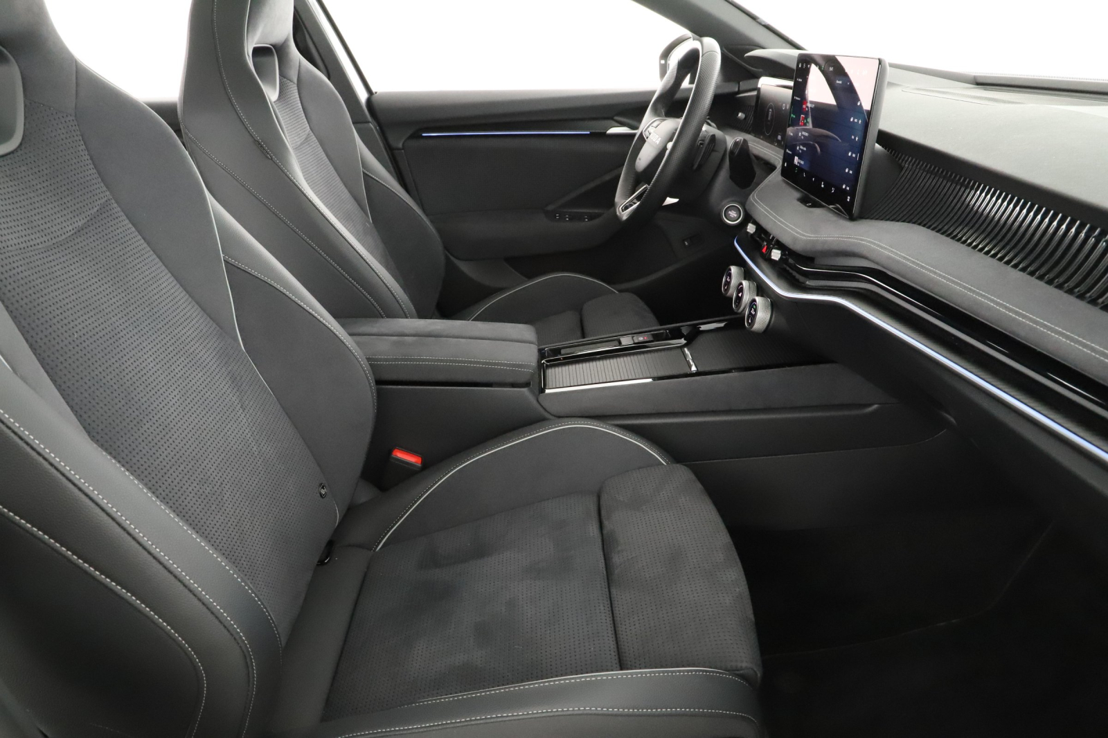 Škoda Superb - 2025