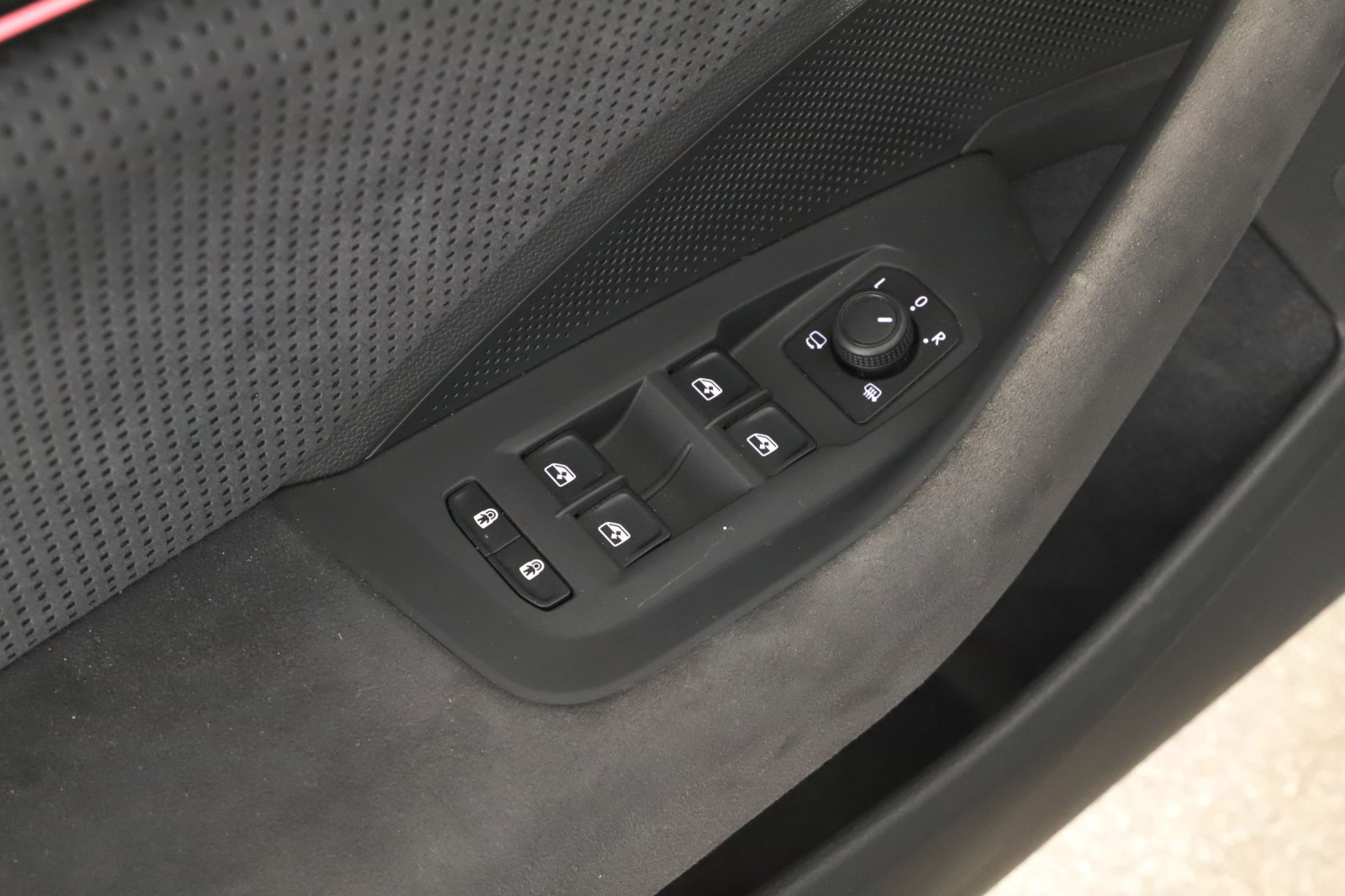 Škoda Superb - 2025