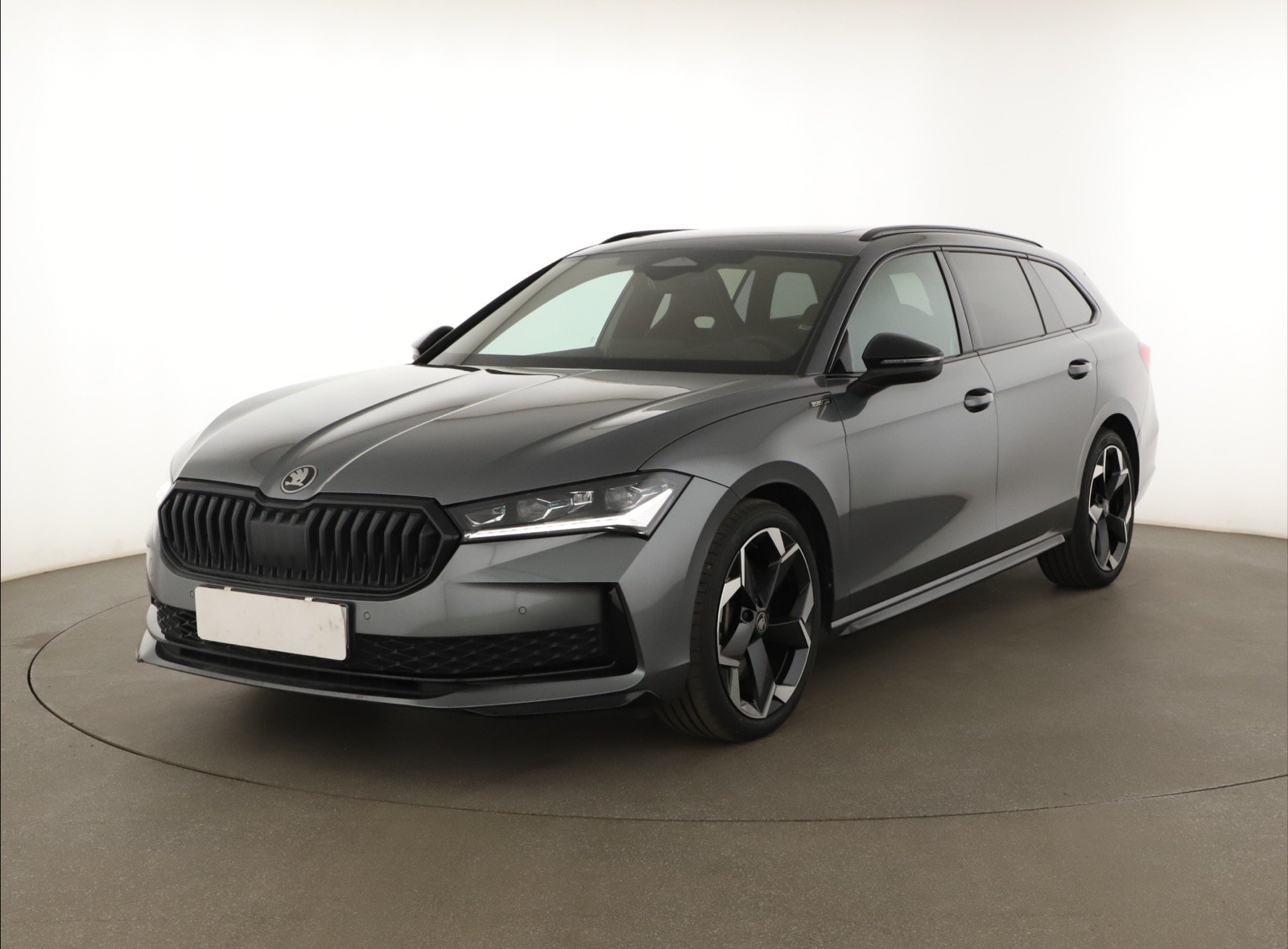 Škoda Superb - 2025