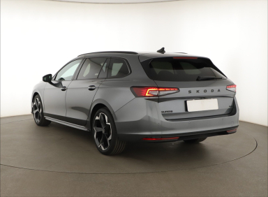 Škoda Superb - 2025