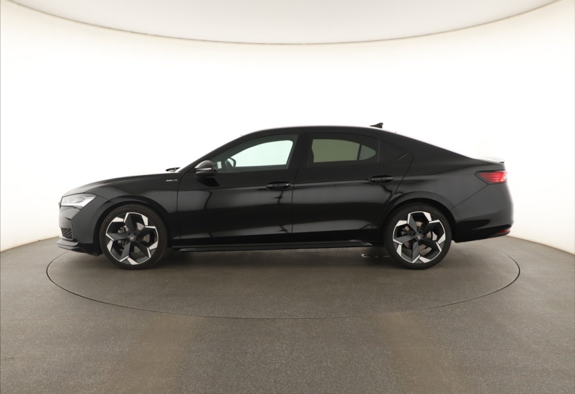Škoda Superb, 2025