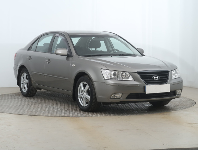 Hyundai Sonata 2010
