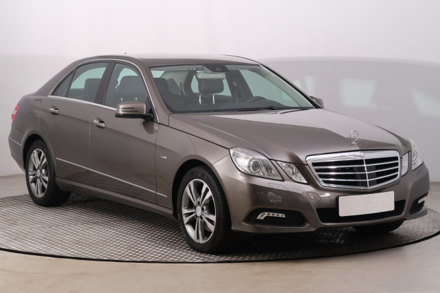 Mercedes-Benz E 2010