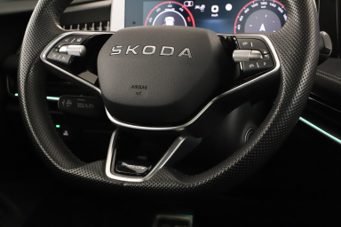 Škoda Superb - 2025