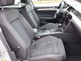 Volkswagen Passat - 2020