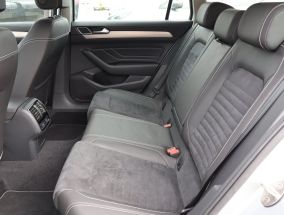Volkswagen Passat - 2020