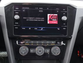 Volkswagen Passat - 2020