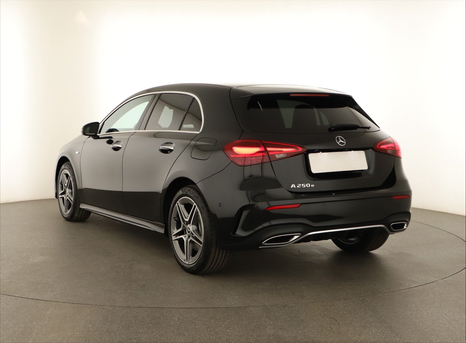 Mercedes-Benz A - 2025