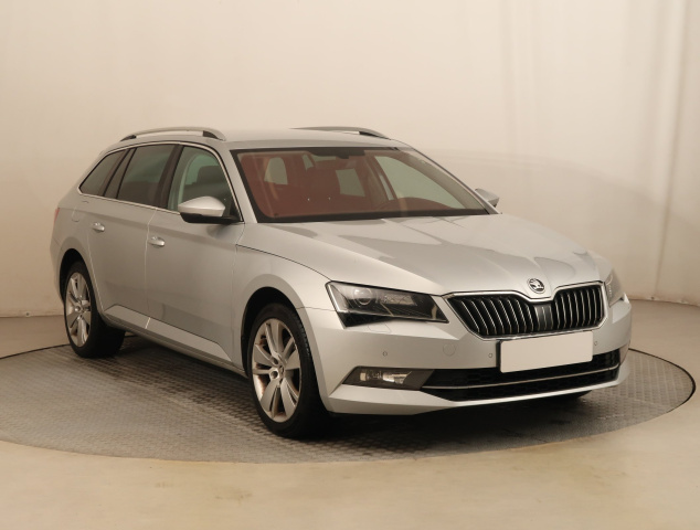 Škoda Superb 2015