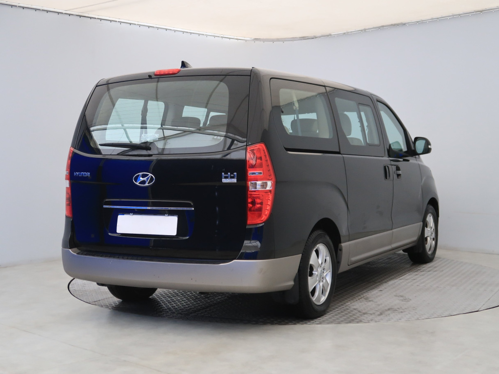 Hyundai H-1 Tour