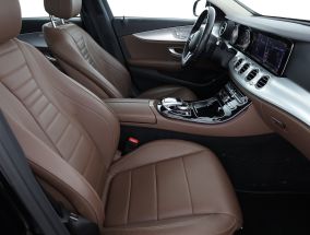 Mercedes-Benz E - 2019