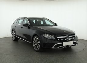 Mercedes-Benz E - 2019