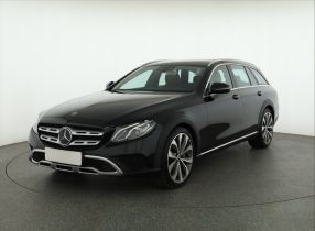 Mercedes-Benz E - 2019