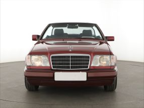 Mercedes-Benz E - 1994
