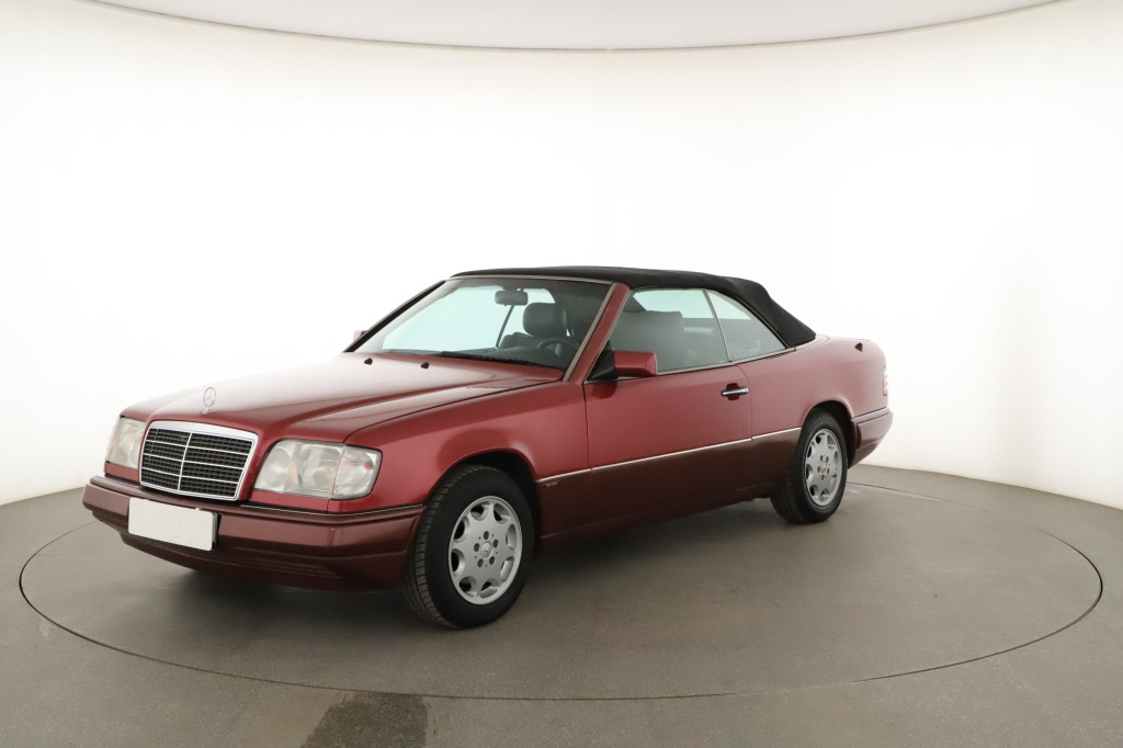 Mercedes-Benz E