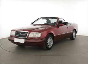 Mercedes-Benz E - 1994