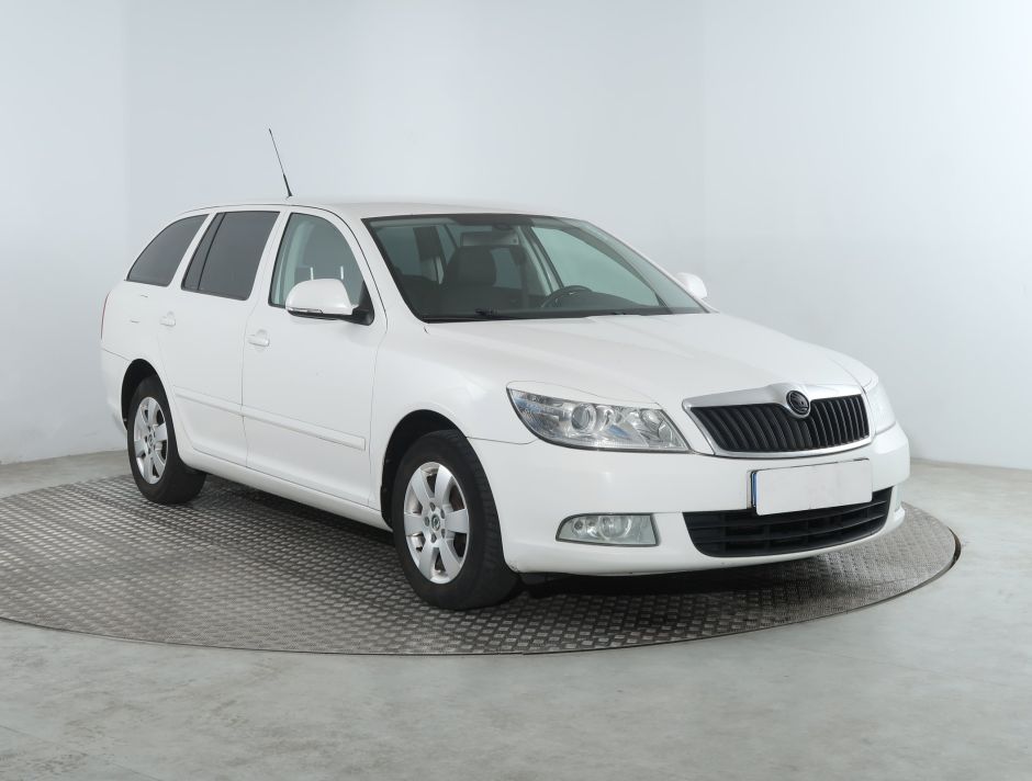 Skoda Octavia - 2011