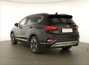 Hyundai Santa Fe - 2019