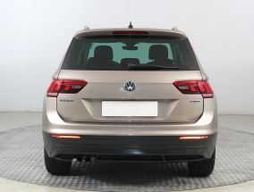 Volkswagen Tiguan - 2019