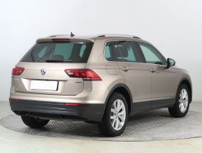 Volkswagen Tiguan - 2019