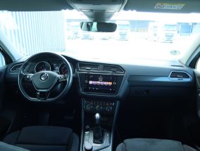 Volkswagen Tiguan - 2019