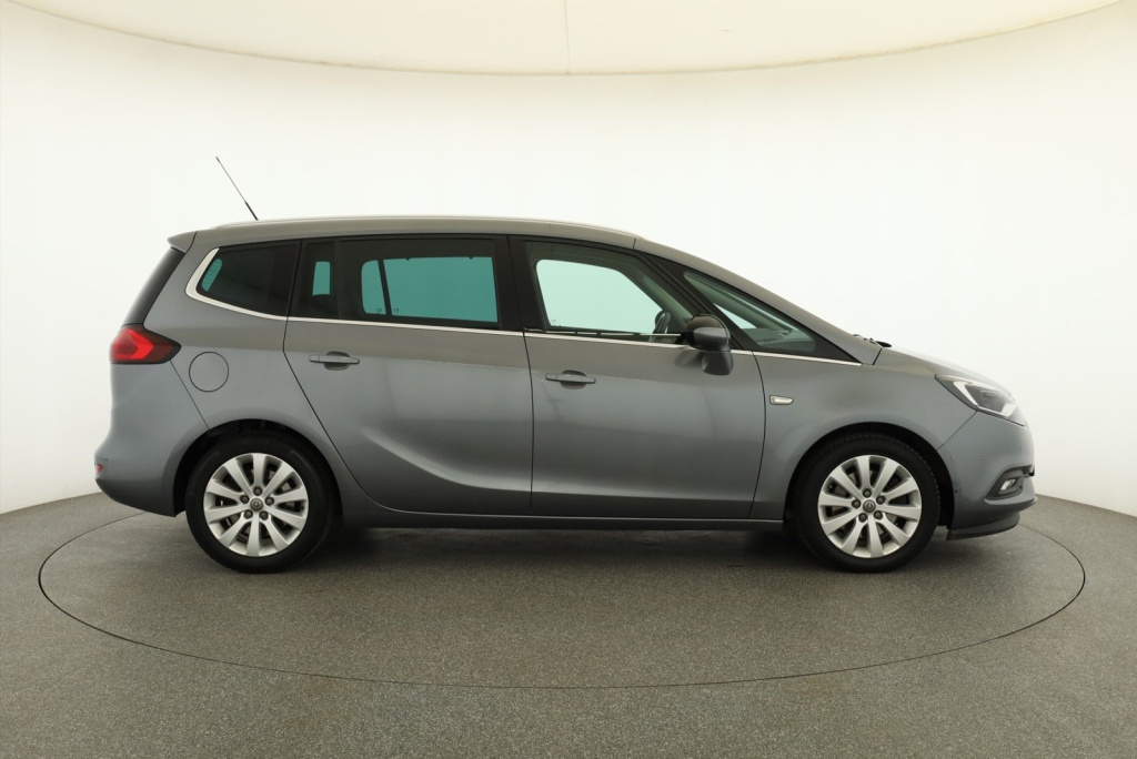 Opel Zafira Tourer