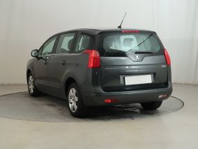 Peugeot 5008 - 2012