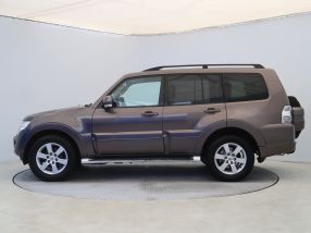 Mitsubishi Pajero - 2014