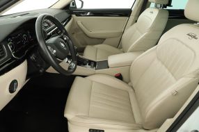 Škoda Superb - 2020